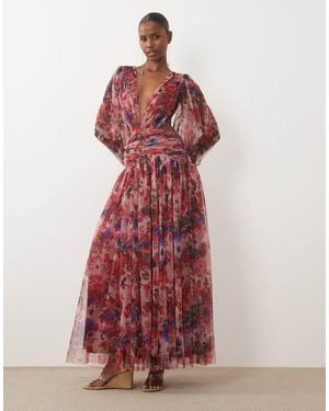 LACE & BEADS Vestido Maxi De Tul Con Escote Pronunciado, Bajo Asimétrico Y Espalda Descubierta En Rojo Floral-Multi