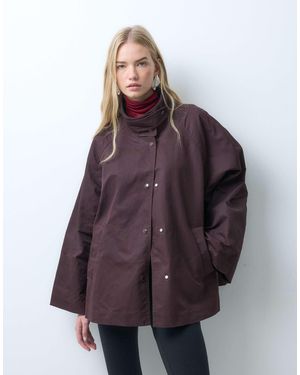 & Other Stories Trenchcoat aus baumwollmix mit stehkragen, kurz, - Lila