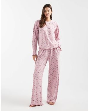 Threadbare Ensemble - Rose
