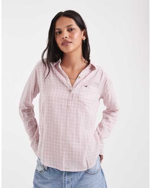 Hollister Y2k Slim Fit V Neck Shirt - Pink