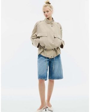 Stradivarius Soepelvallend Cropped Jack Met Zakken Aan De Voorkant - Blauw