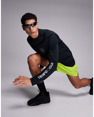4505 Quick Dry Nylon Performance Mesh Long Sleeve Running T-shirt With Reflective Graphic - Black