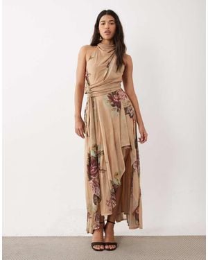 ASOS Maxi Jurk Van Stretch Chiffon Met Asymmetrische Zoom, Gedrapeerde Watervalhals En Halter - Naturel