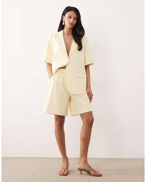 Y.A.S Pleated Tailored Shorts Co-ord - Natural