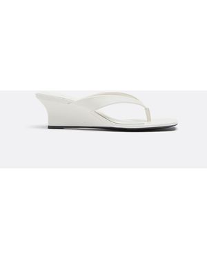 Stradivarius Sandali Infradito Color Écru Con Zeppa - Bianco