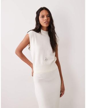4th & Reckless Top Sin Mangas De Punto Acanalado Con Cuello Alto, Parte De Un Conjunto, En-Blanco