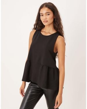 Gina Tricot Top sans manches avec ourlet à basque - Noir