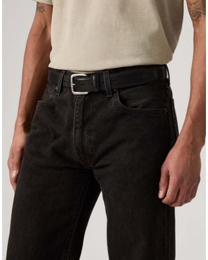 Levi's Finn gürtel mit faux-feather-kante - Schwarz