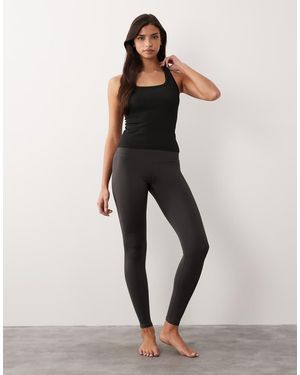 4505 Camiseta Negra Sin Mangas Con Cuello Ancho Y Espalda De Nadador De Canalé Sin Costuras De - Neutro