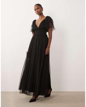 LACE & BEADS Bridesmaid Mesh Shirred Waist V Neck Flutter Sleeve Maxi Dress - Black