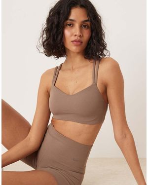 Nike Zenvy Dri-fit Alate Light Support Sports Bra - Natural
