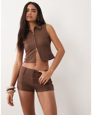 Missy Empire Tailored Micro Shorts - Brown