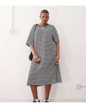 Noisy May Midi T-Shirt Dress - Multicolour