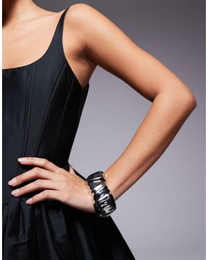Kaiia Exclusive Chunky Hammered Metal Bangle - Black
