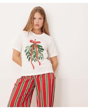 Threadbare Pijama Y Rojo De Pantalones A Rayas Y Camiseta De Manga Corta Con Estampado De Muérdago De -Blanco