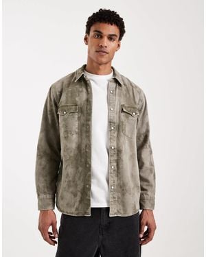 Levi's – locker geschnittenes western-jeanshemd mit military-muster - Braun
