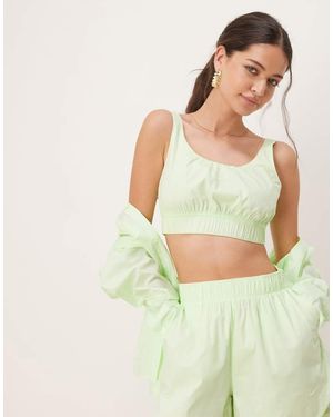 Nike Chill Poplin Cropped Vest - Green