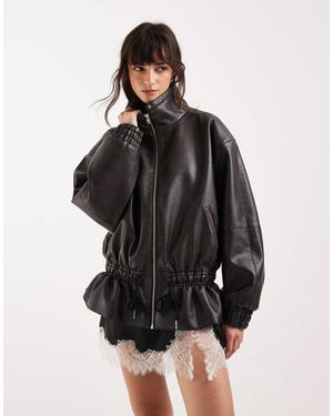 TOPSHOP Chaqueta Negra Con Cremallera, Cuello Alzado Y Cordón Ajustable En La Cintura De Tejido Efecto Cuero De - Gris