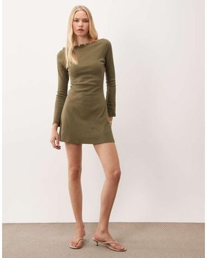 Miss Selfridge Vestido Mini Con Escote Asimétrico Y Mangas Acampanadas En Verde - Neutro