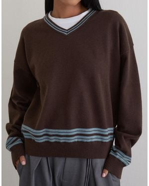 Motel Yarnia Slouchy V Neck Sweater - Brown