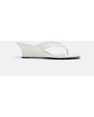 Stradivarius – flache zehenstegsandalen - Weiß