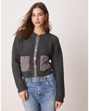 Vila Thick Rib Cardigan With Contrast Pockets And Placket Detail - Gray