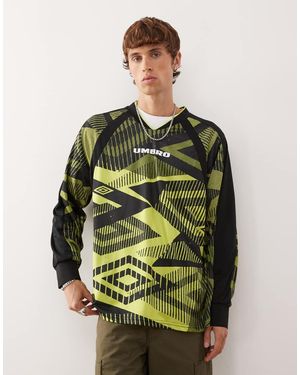 Umbro Camiseta Verde Y Negra Estampada De Manga Larga De