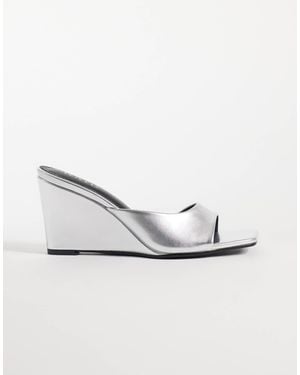 Raid Juniper Faux Suede Heeled Wedge Mules - White