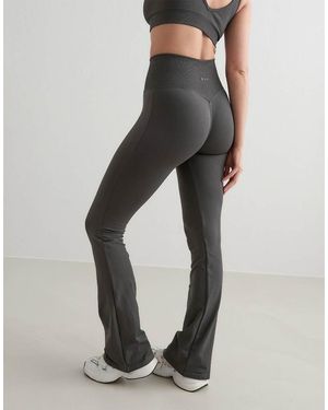 Aim'n Shadow Shape Seamless Flare Tights - Grey