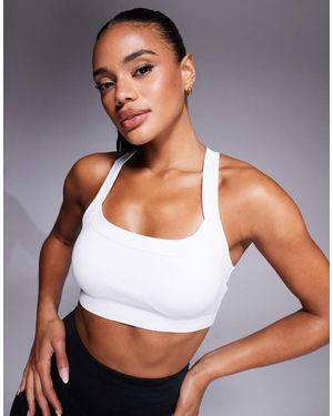 4505 Icon Medium Support Square Neck Sports Bra With Adjustable Straps - White