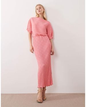Never Fully Dressed Tilly Off Shoulder Plisse Maxi Dress - Pink