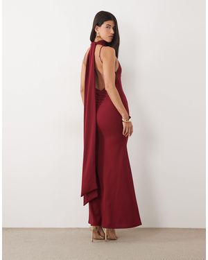 ASOS Maxikleid mit schal-detail und tiefem rückenausschnitt - Rot