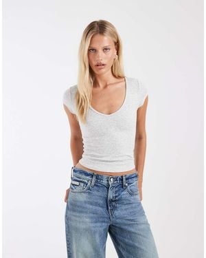 Hollister Scoop Neck Baby Tee - White