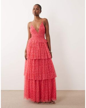 LACE & BEADS Vestido Largo Rosa Escalonado De Tirantes Con Estampado De Lunares Rojos Y Detalle Escotado De Tul