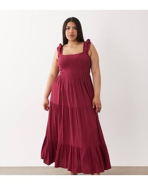 Vila Curve Vestido Largo Rojo Vino Escalonado Con Cuerpo Fruncido De
