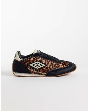 Umbro Gorton sneaker en daim et imprimé léopard - Noir