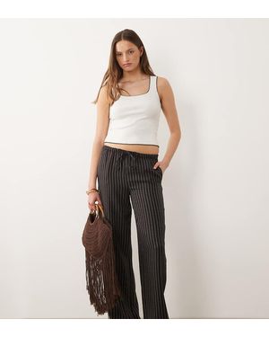 JDY Tall Pantaloni A Fondo Ampio Marroni A Righe - Nero