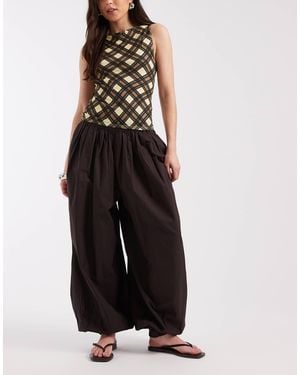 Aware Woven Balloon Pants With Cuffed Ankle - Black