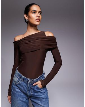 ASOS – schulterfreier, figurbetonter, drapierter body - Blau