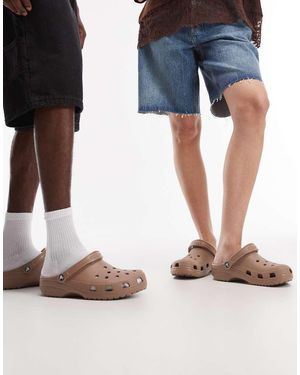 Crocs™ Zuecos Latte Clásicos De - Marrón
