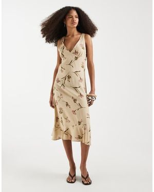 Motel Lisandy Bloom Leaf Halter Midaxi Dress - Natural
