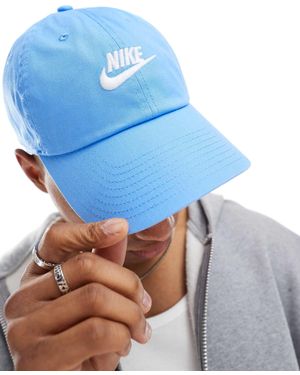 Nike Club - casquette à logo virgule - clair - Bleu