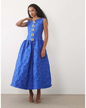 Sister Jane Dream Riviera Boat Neck Sleeveless Maxi Dress With Detachable Brooches - Blue