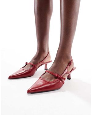 Stradivarius Scarpe Con Tacchetto A Spillo Rosse Con Cinturino Posteriore E Fibbie - Rosso