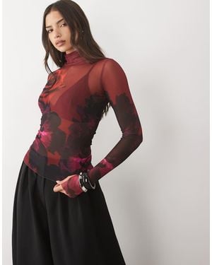AFRM Top De Encaje De Malla, Cuello Alto Y Manga Larga Con Estampado Floral En-Rojo