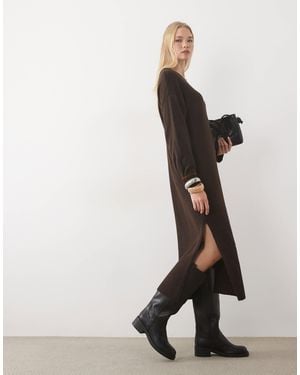 Aware Long Sleeve V-neck Knitted Maxi Dress - White