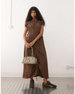 Collusion Vestido Midi De Manga Corta Con Detalles Fruncidos De - Neutro