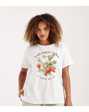 ONLY Strawberry Graphic Print T-Shirt - White