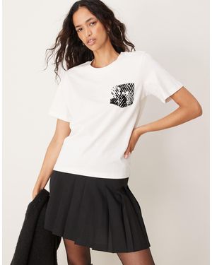 Jdy Snake Print Pocket Detail T-Shirt - White