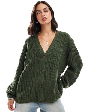 ASOS Gilet à col en v en maille côtelée duveteuse - kaki - Vert